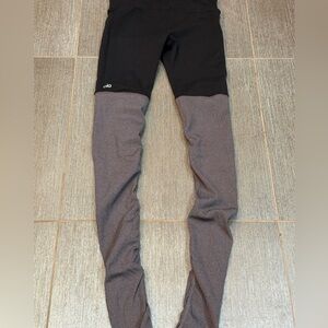 ALO Yoga Black and Gray Goddess Leggings